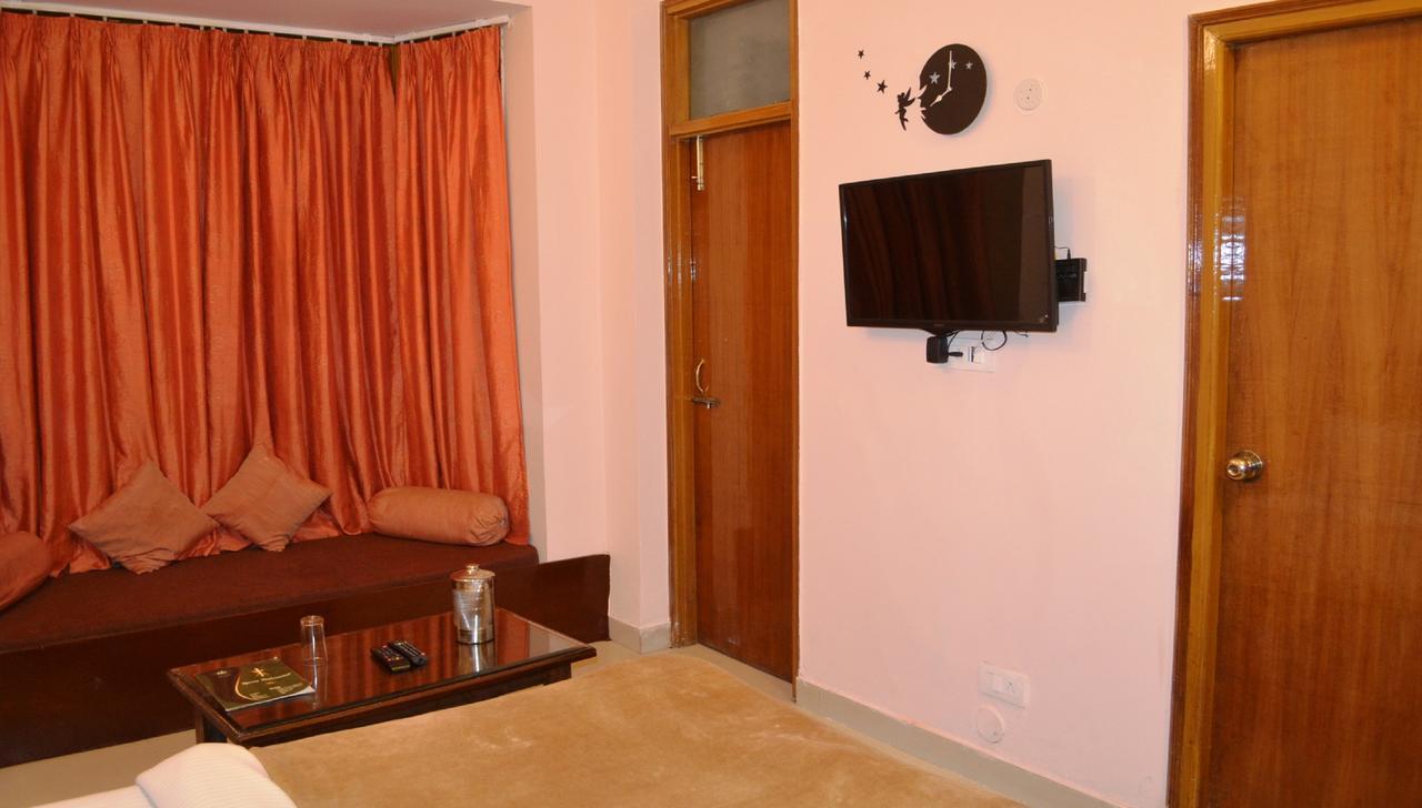 Oyo 19024 Majestic Oak Bush Otel Mussoorie Dış mekan fotoğraf